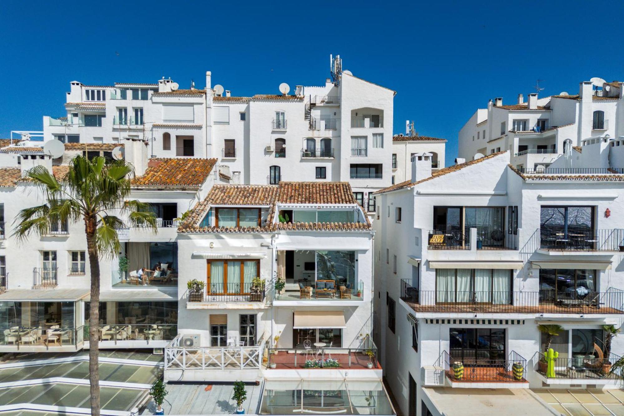 شقة 243-Fully Renovated-Puerto Banus Marbella Front Line Penthouse المظهر الخارجي الصورة