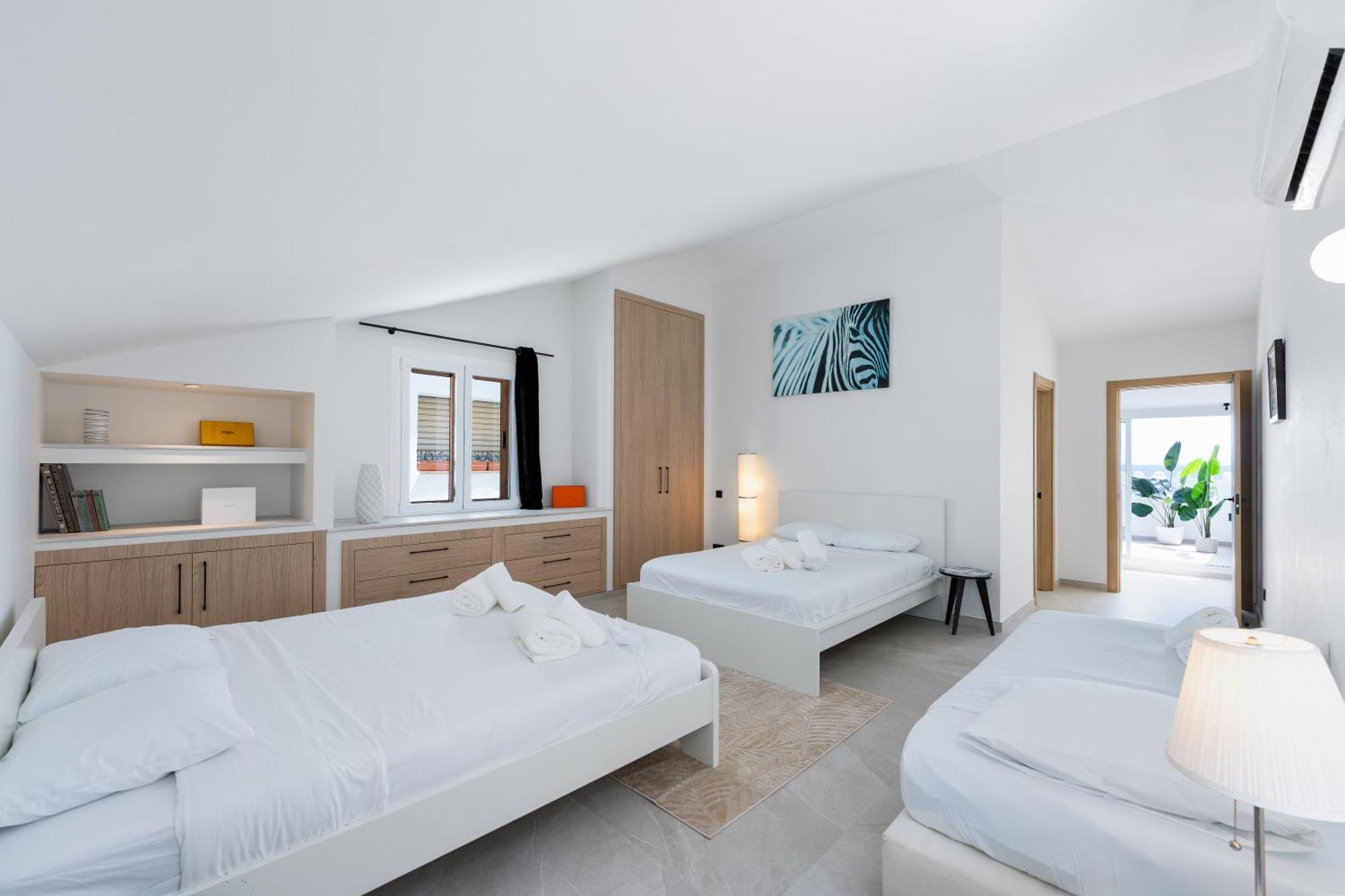 شقة 243-Fully Renovated-Puerto Banus Marbella Front Line Penthouse المظهر الخارجي الصورة