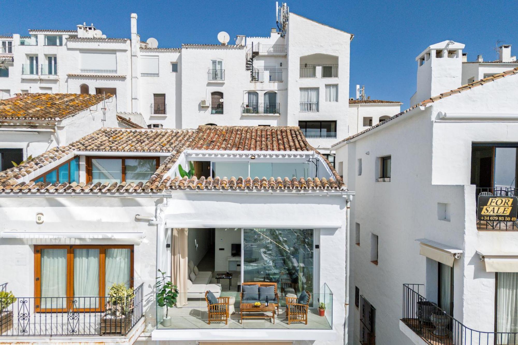 شقة 243-Fully Renovated-Puerto Banus Marbella Front Line Penthouse المظهر الخارجي الصورة