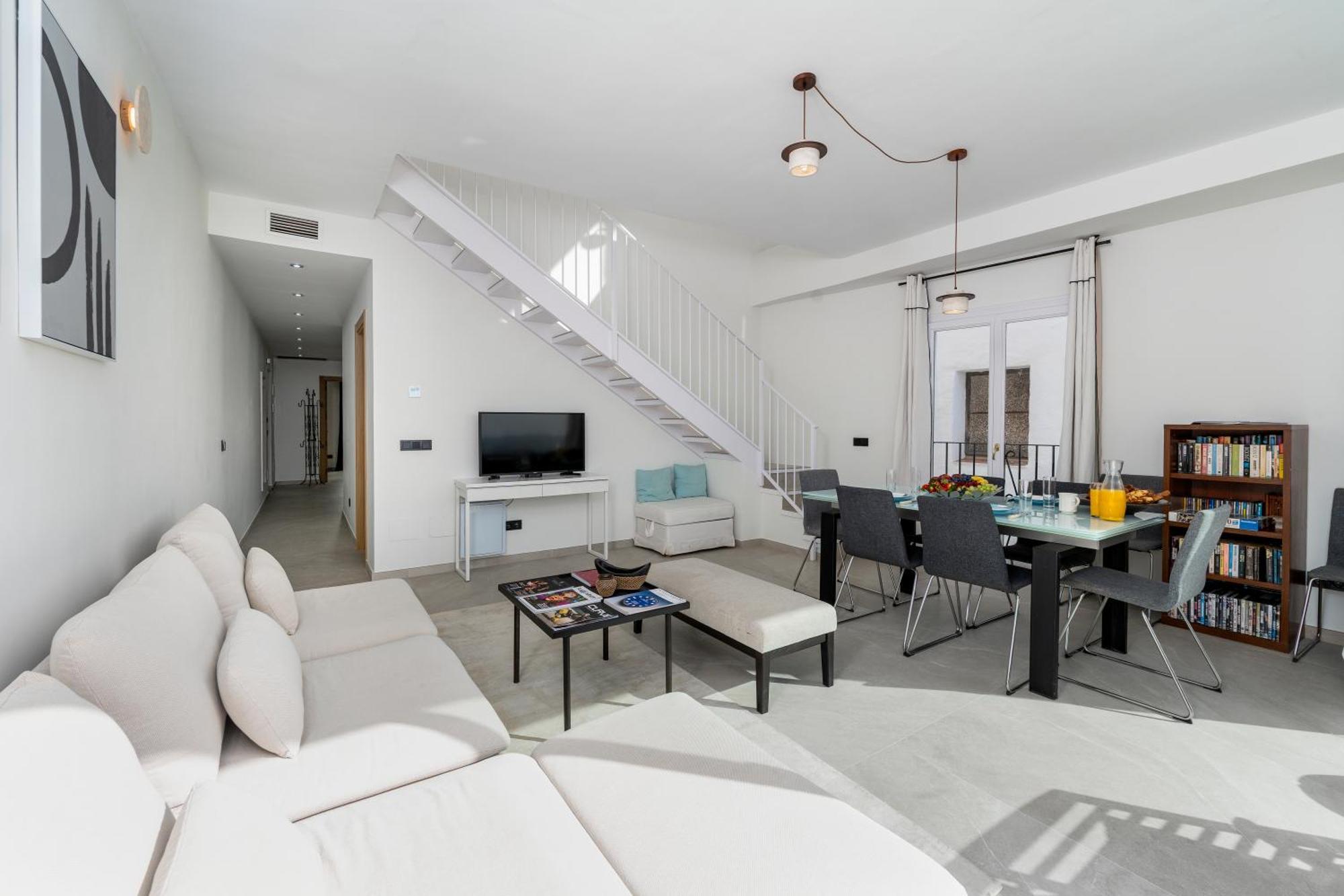 شقة 243-Fully Renovated-Puerto Banus Marbella Front Line Penthouse المظهر الخارجي الصورة