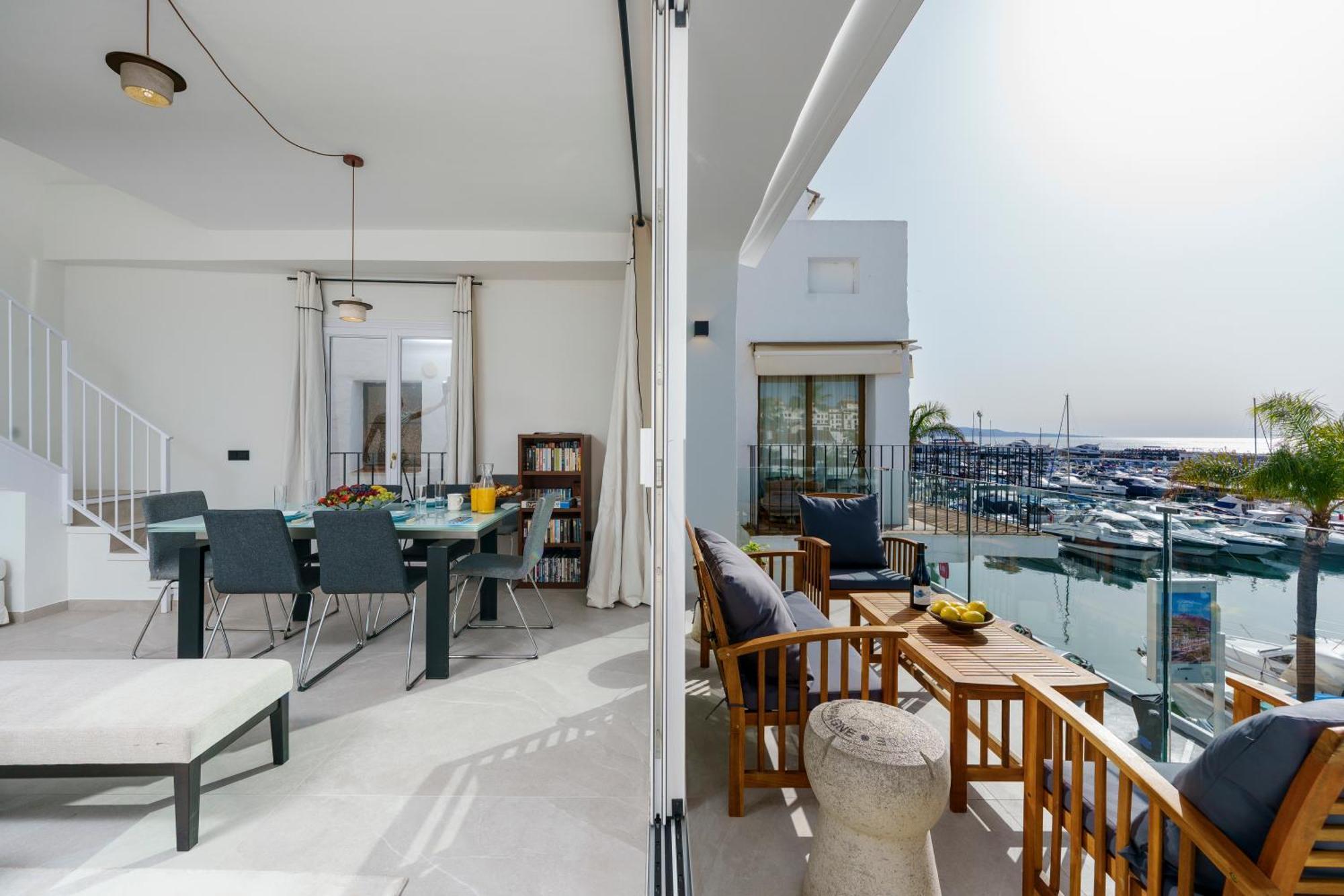 شقة 243-Fully Renovated-Puerto Banus Marbella Front Line Penthouse المظهر الخارجي الصورة